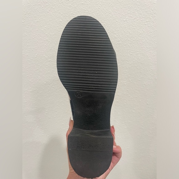 Steve Madden Abby Floral Lace-Up Black Ankle Boots - Picture 10 of 11